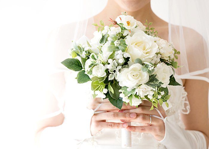 結婚式のブーケはどう決める 種類とアイディアをご紹介 楽婚の花嫁サロン